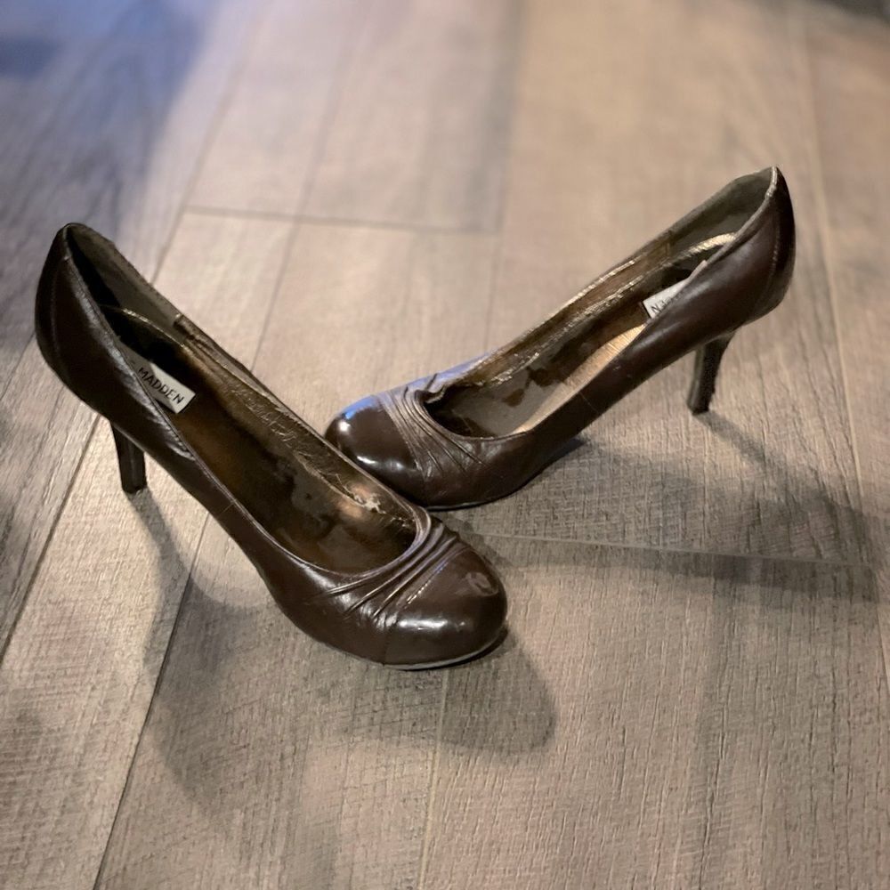 Vintage Steve Madden Brown Silhouette Pumps (size 9.5-10)